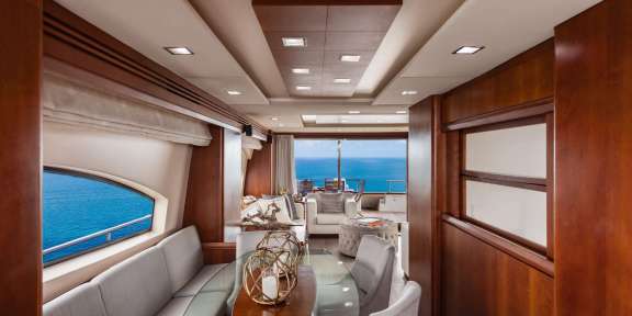 Image of Truco II yacht #11