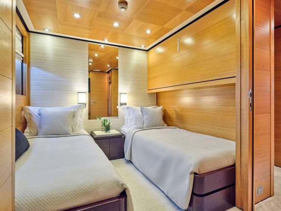 Twin Stateroom with pullman berth