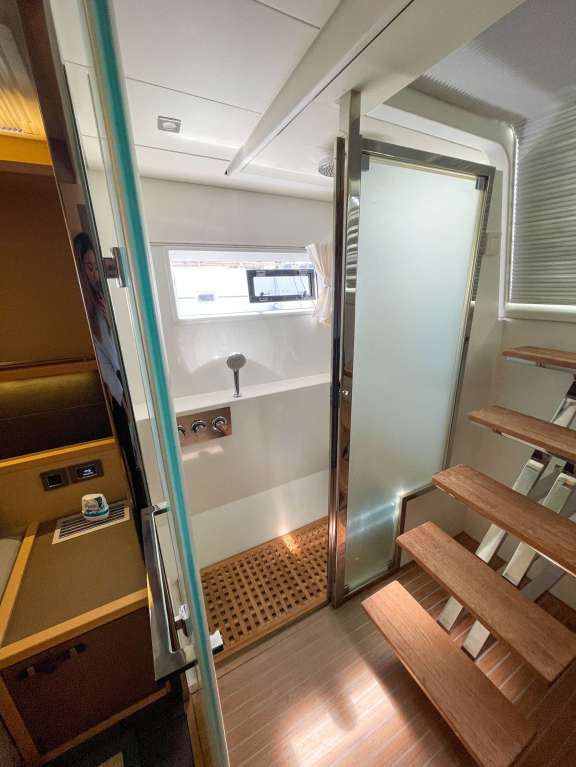 Image of Six Degrees yacht #7