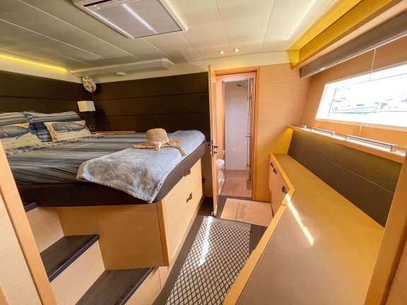 Image of Six Degrees yacht #8