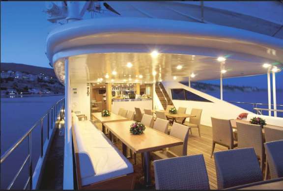Image of Harmony G yacht #4