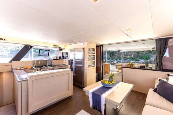 Image of Olivia Charles yacht #4