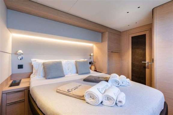 Image of WHITE CAPS yacht #8