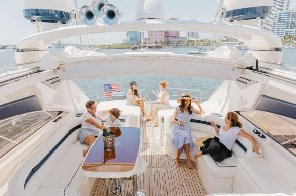 Image of DEVONIA yacht #9