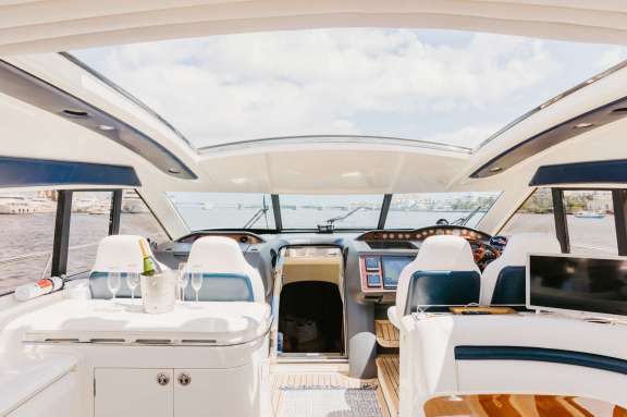 Image of DEVONIA yacht #3