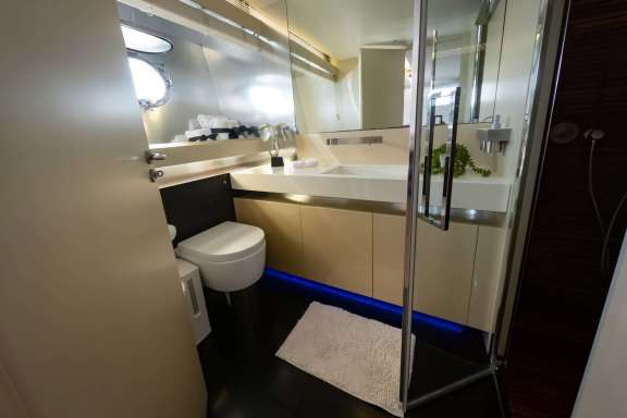 Image of Cada Uno yacht #12