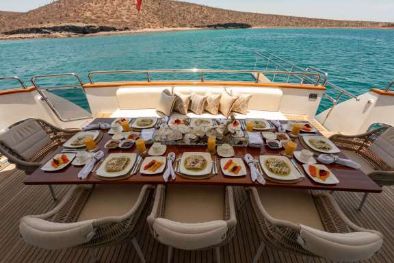 Image of Cada Uno yacht #4