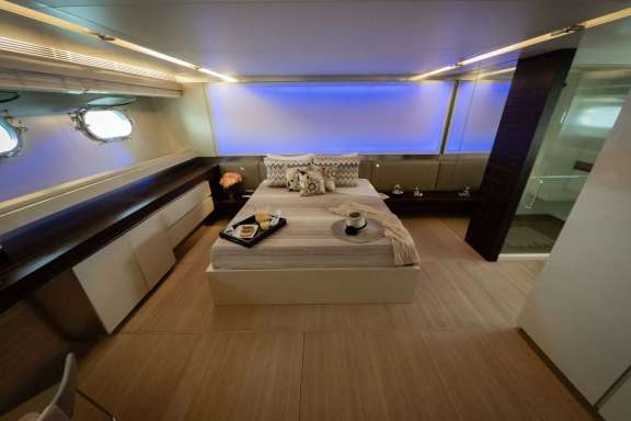 Image of Cada Uno yacht #6