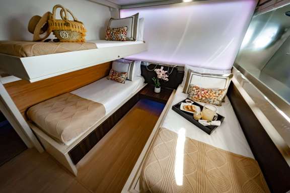Image of Cada Uno yacht #8