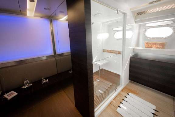 Image of Cada Uno yacht #9