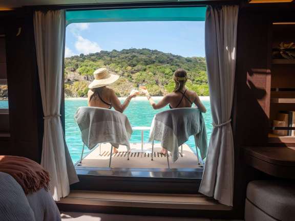 Primary Bedroom Sundeck