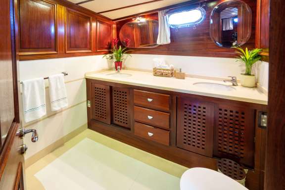 Image of Elianora yacht #11