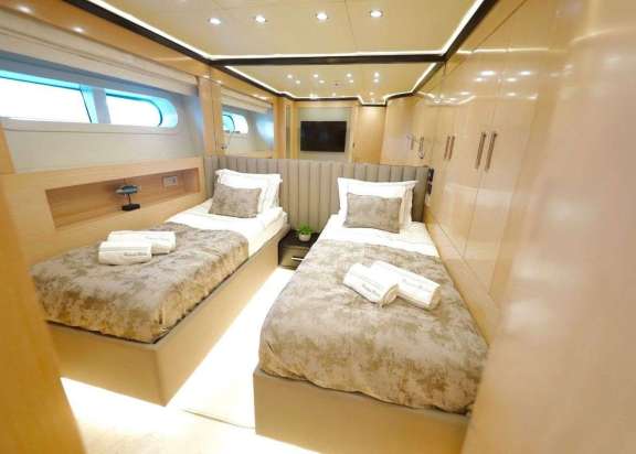 Image of PRINCESS MELDA yacht #15