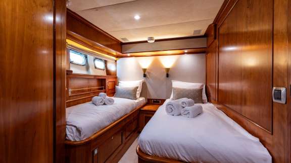 Image of SEA BREEZE II yacht #18