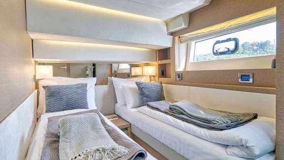 Twin cabin