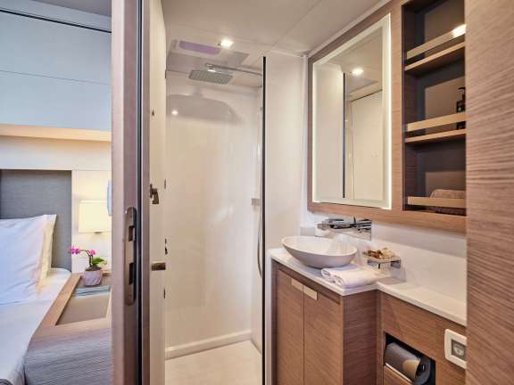 Aft cabin bathroom