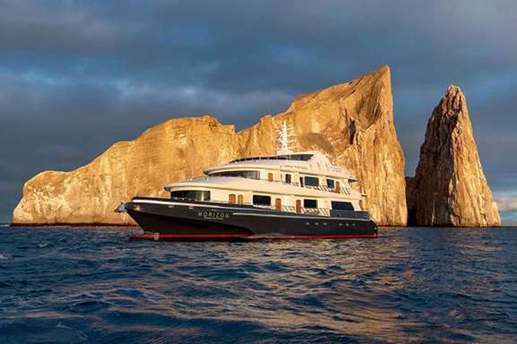 Image of Galapagos Horizon yacht #4