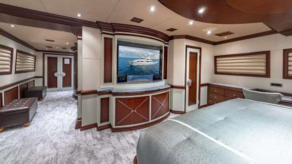 Image of FORTITUDE yacht #7