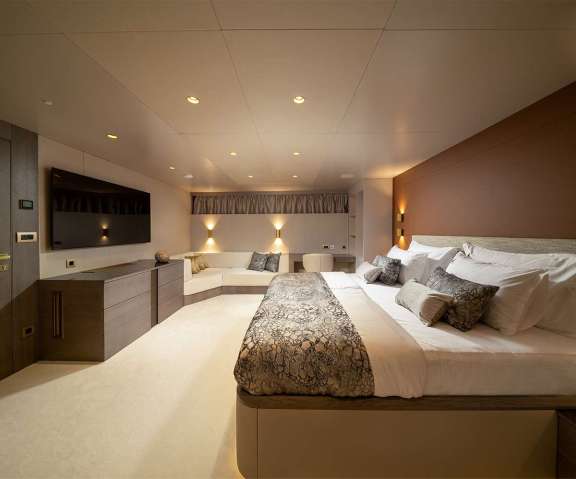 Image of Nocturno yacht #8