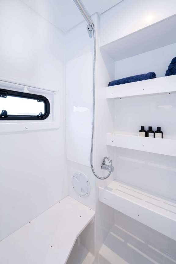 Image of BLUE HORIZON yacht #9