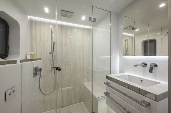 Ensuite Bath