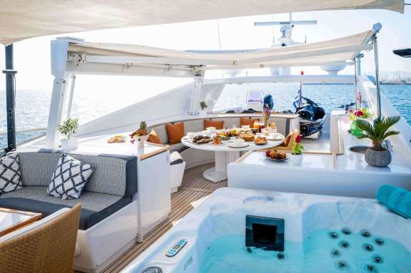 Sundeck bimini
