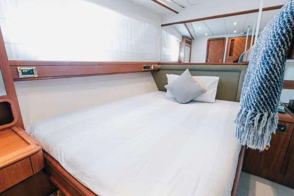 Image of Lady Amanda yacht #8