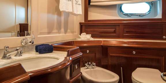 Image of IRELANDA yacht #19