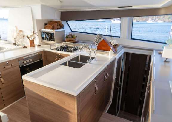 Image of TWO OCEANS yacht #5