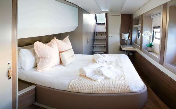 Image of TWO OCEANS yacht #6