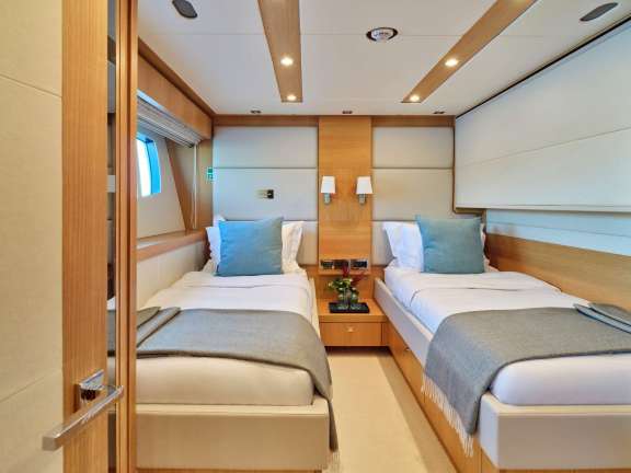 Image of MAKANI II yacht #11