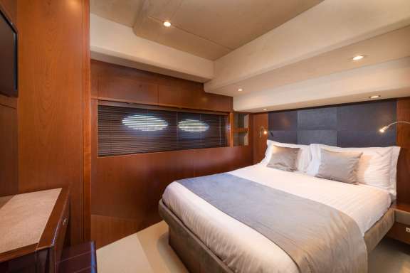 Image of Princess 72 Fly Champion yacht #16