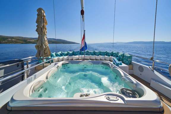 Image of OMNIA yacht #5