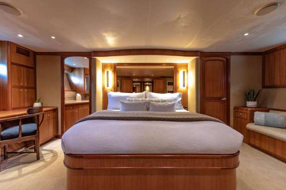 Image of Dauntless yacht #6