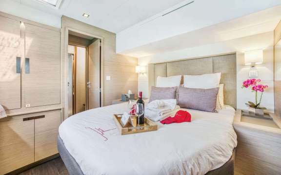 Image of INDULGENCE yacht #12