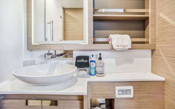 Image of INDULGENCE yacht #17