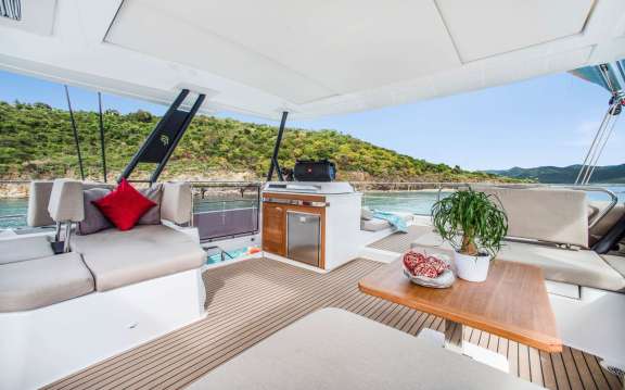 Image of INDULGENCE yacht #9