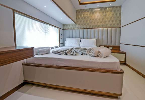 Image of FLOKI yacht #12