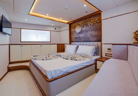 Image of FLOKI yacht #7