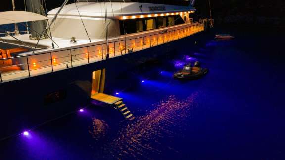 Image of NORTH WIND yacht #10