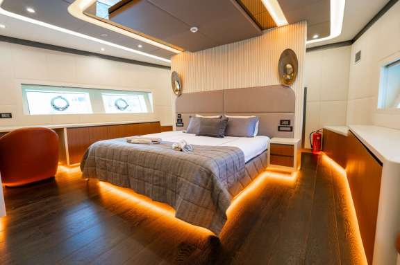 Image of NORTH WIND yacht #6