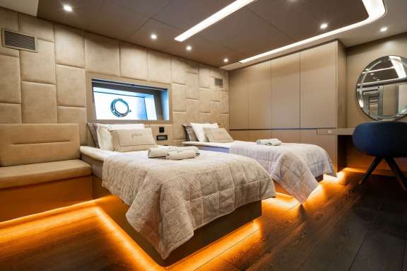 Image of NORTH WIND yacht #8