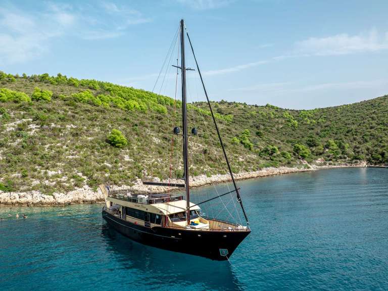 Image of Santa Clara yacht #3