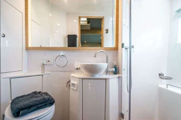 Image of A Yachta Fun yacht #9