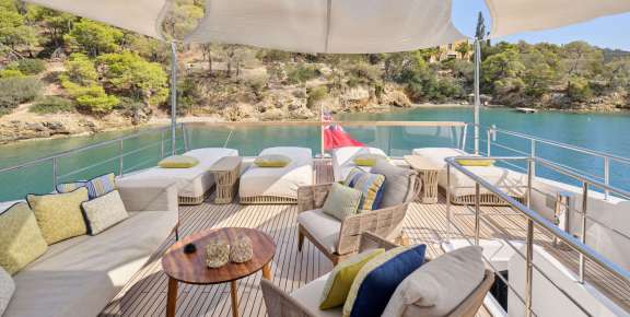 Upper Deck Lounge Area