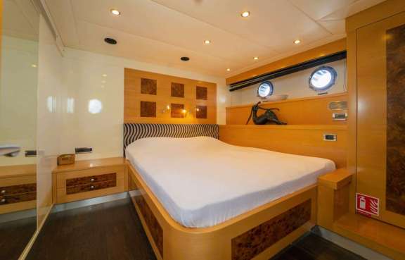 Image of TIGRA yacht #14