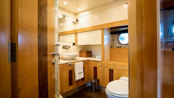 Image of TIGRA yacht #8