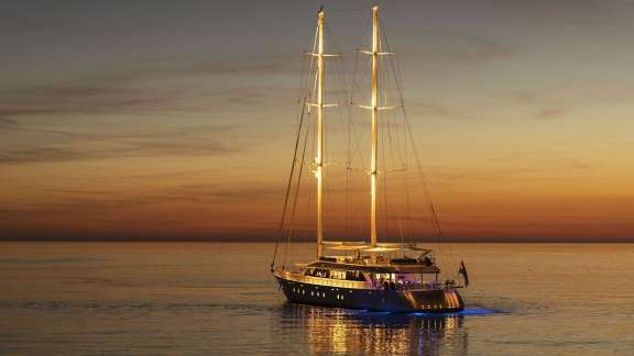 Image of AURUM SKY yacht #17