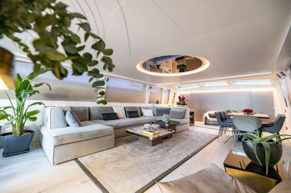 Image of EVA yacht #3