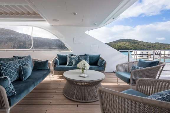 Image of MISCHIEF yacht #16